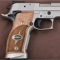 Sig Sauer P226 SAO / X-Five / X-Six Walnut, Silver